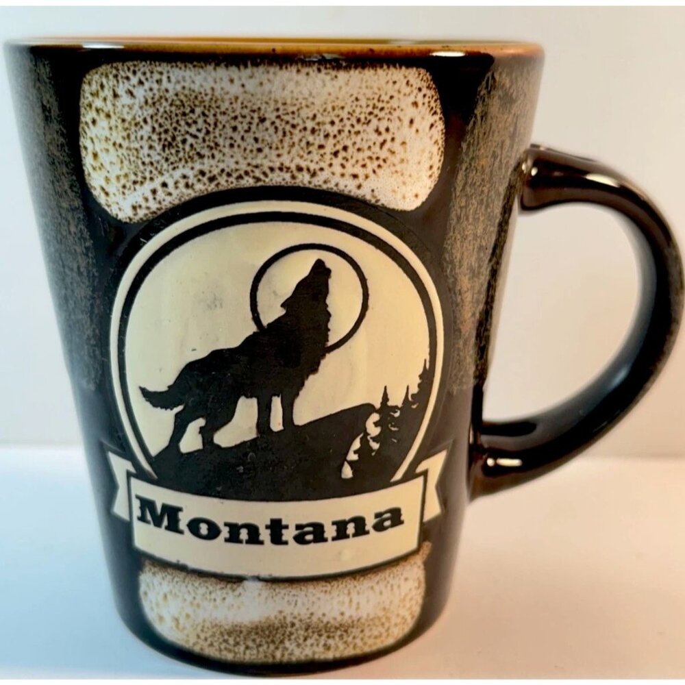 Howling Wolf Coyote Full Moon Coffee Tea Mug Cup Brown Cream Montana